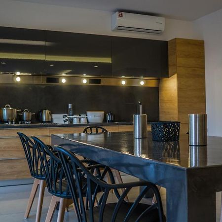 Heraklion Airport Family Lux Apartment ภายนอก รูปภาพ