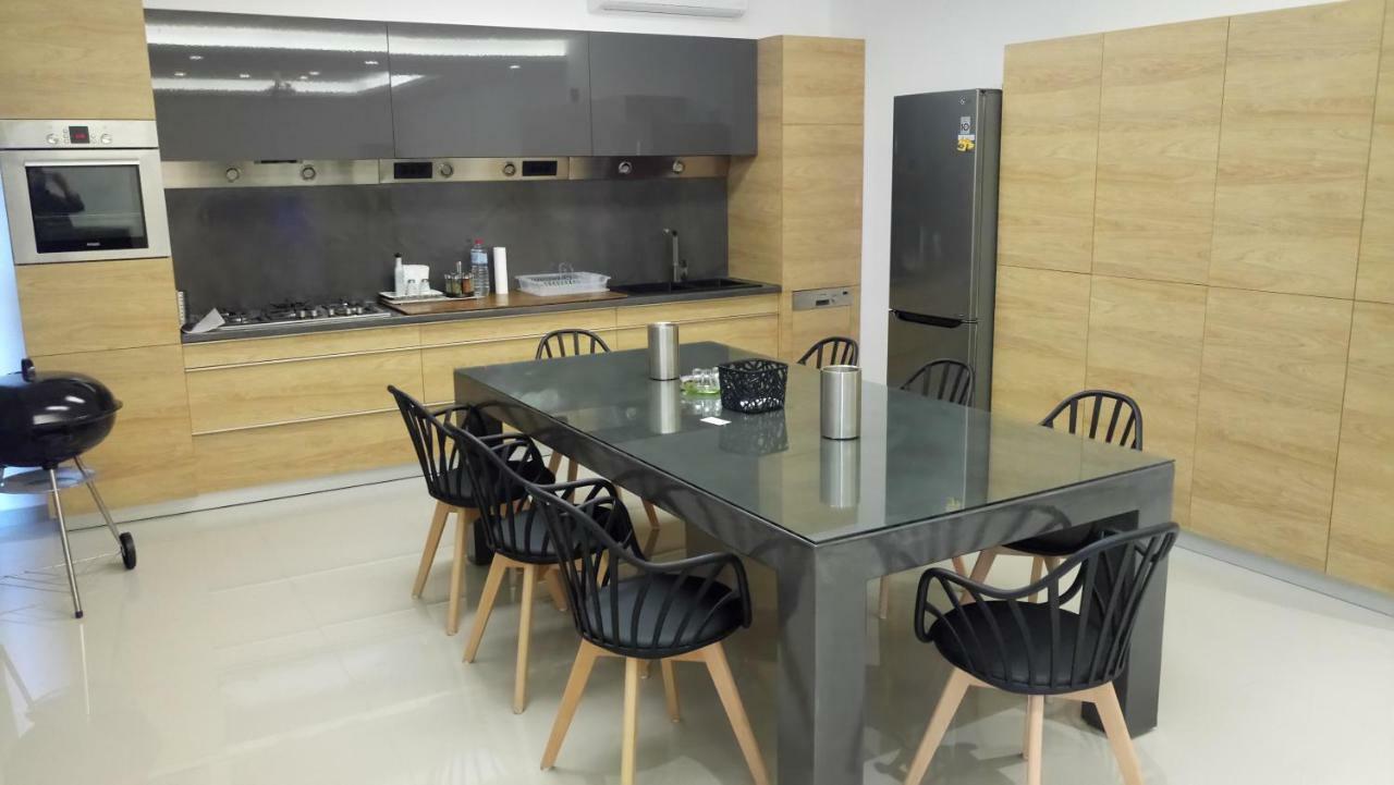 Heraklion Airport Family Lux Apartment ภายนอก รูปภาพ